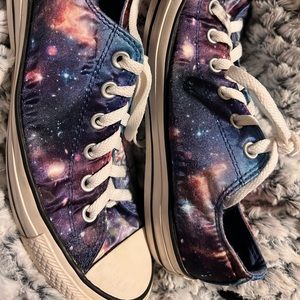 mens/womens galaxy silk converse shoes. Mens size 8 womens size 10. Look great!